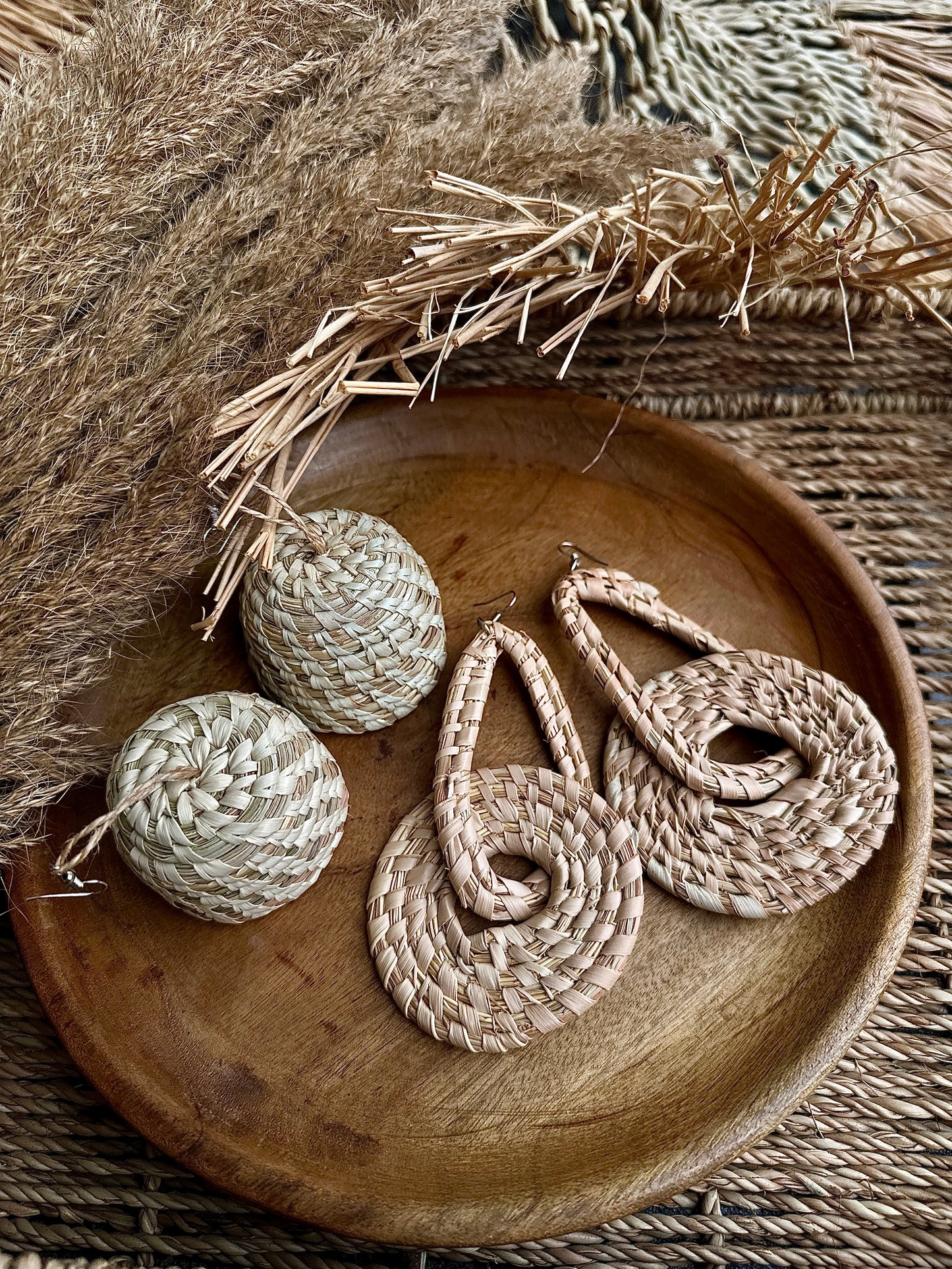 FEERE EARINGS